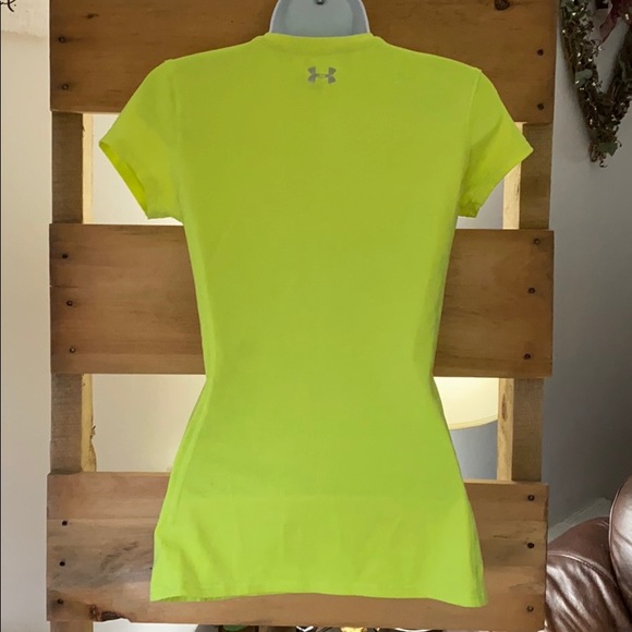 Under Armour Short Sleeve - Picture 2 of 3